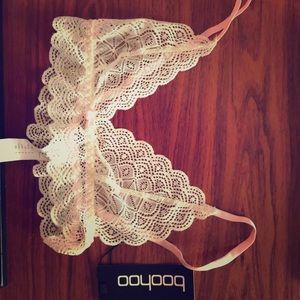 Boohoo Eva Lacey Contrast Strap Triangle Soft Bra